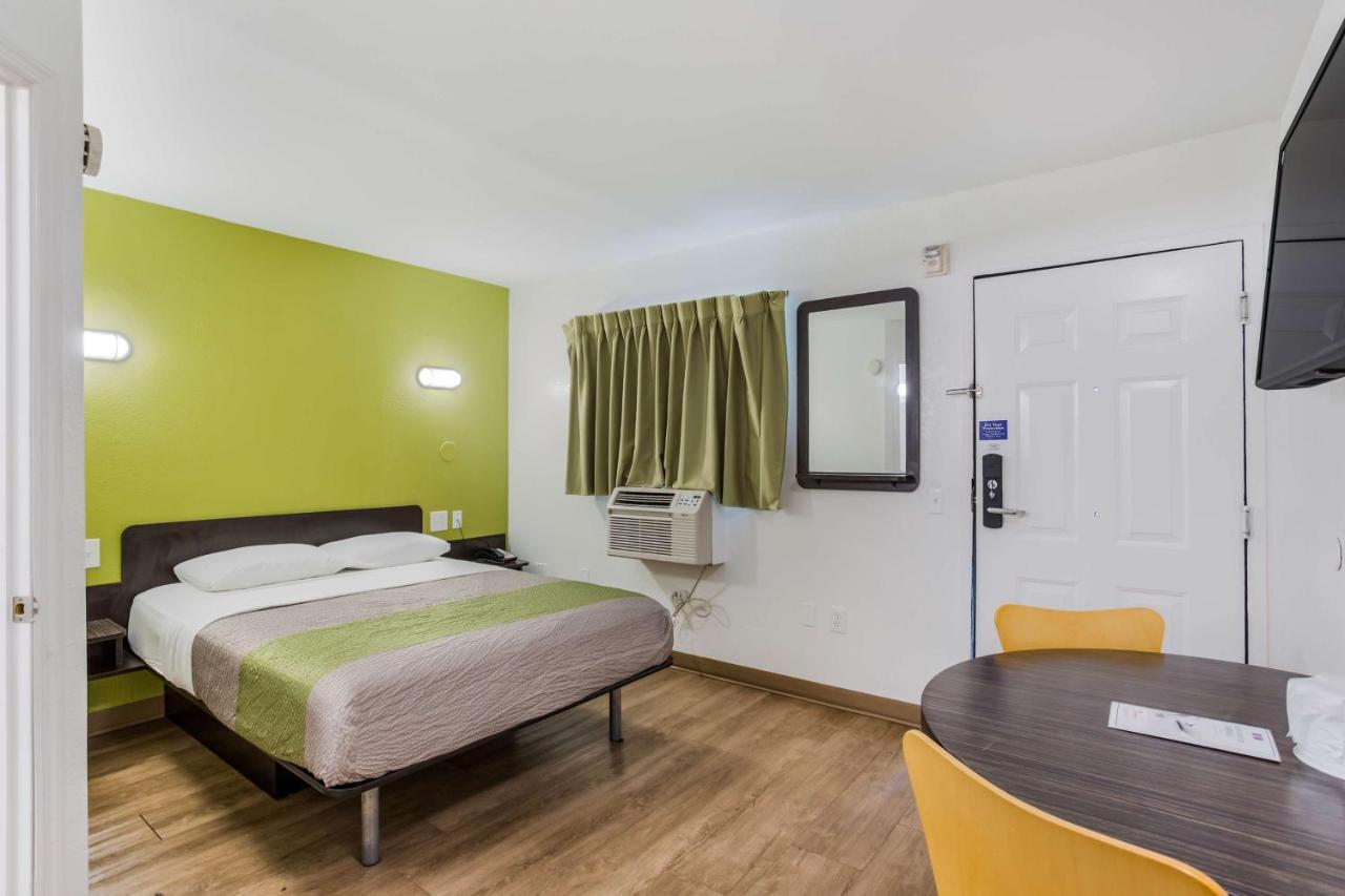 Motel 6-Jacksonville, Fl - South Bagian luar foto